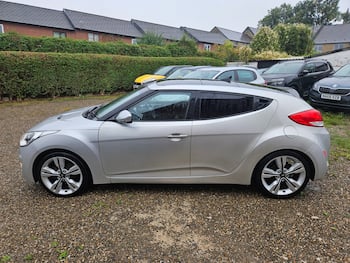 Used Hyundai Veloster 2013 for sale - 79618044: Photo
