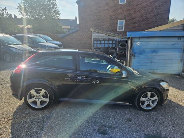 Used Volvo C30 2013 for sale - 75612801: Photo 8