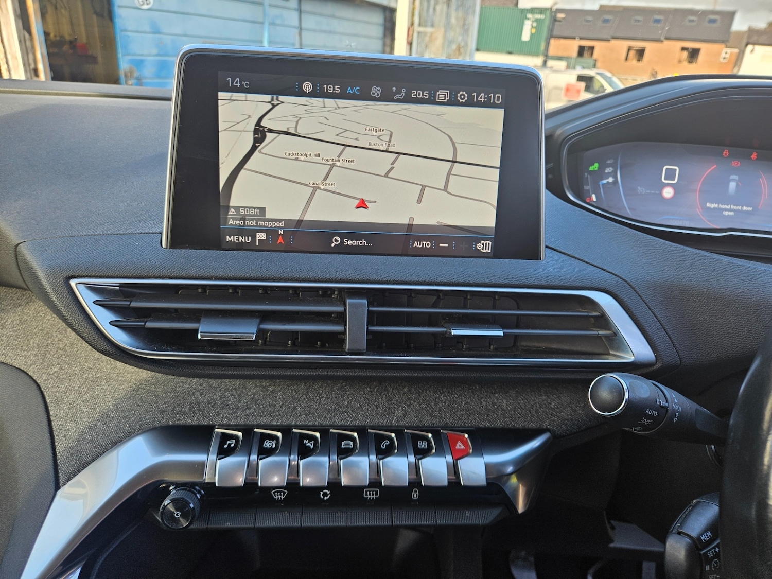 Used Peugeot 3008 2018 for sale - 76331975: Photo 14