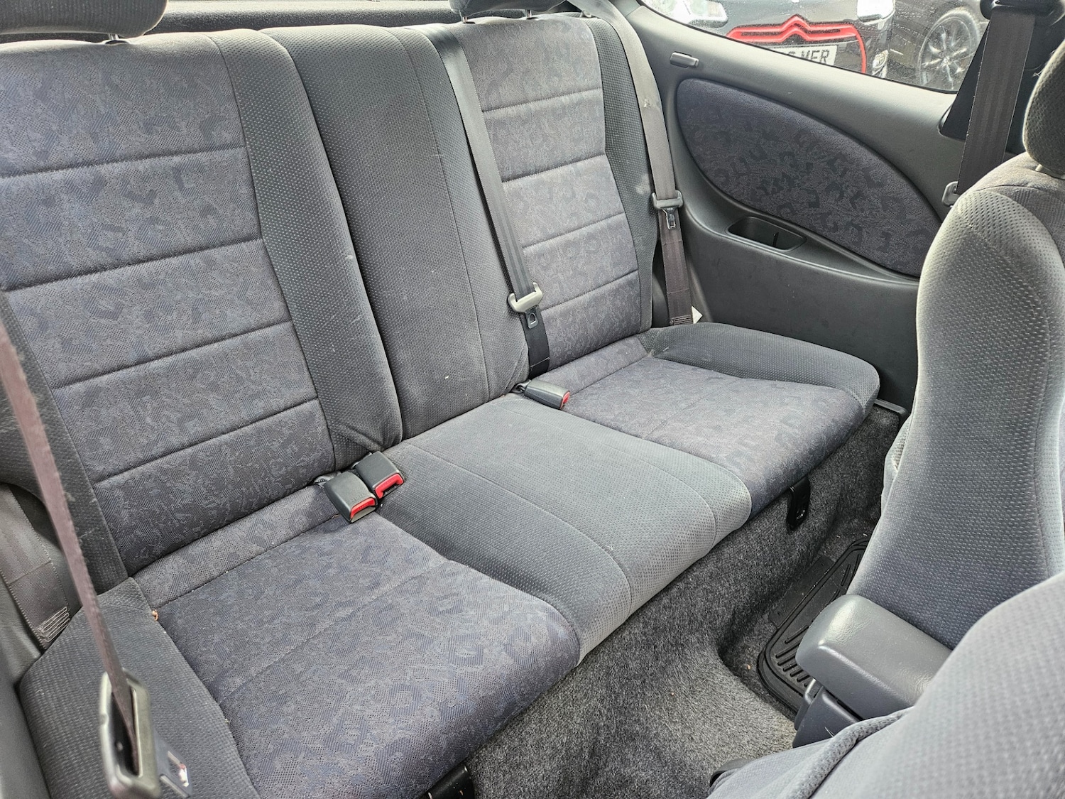 Used Toyota Corolla 2001 for sale - 77024195: Photo 10