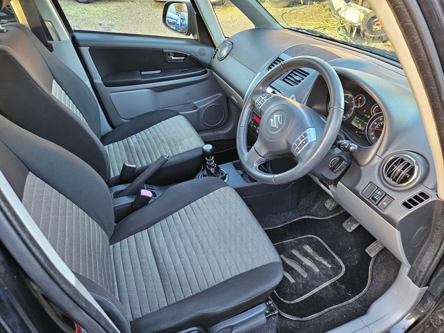 Used Suzuki SX4 2011 for sale - 76649450: Photo 9