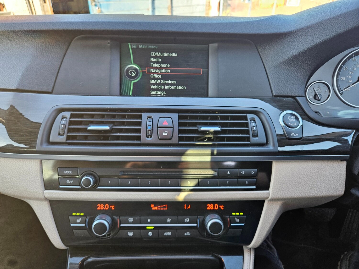 Used BMW 5 Series 2012 for sale - 77159348: Photo 17