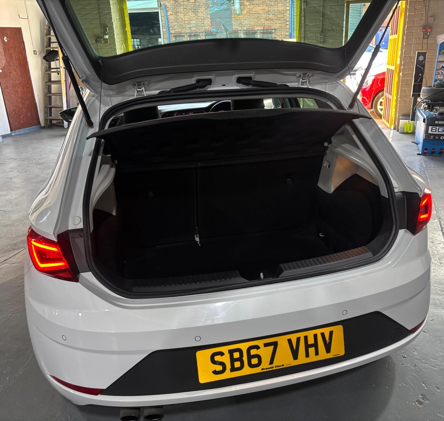 Vehicle 29