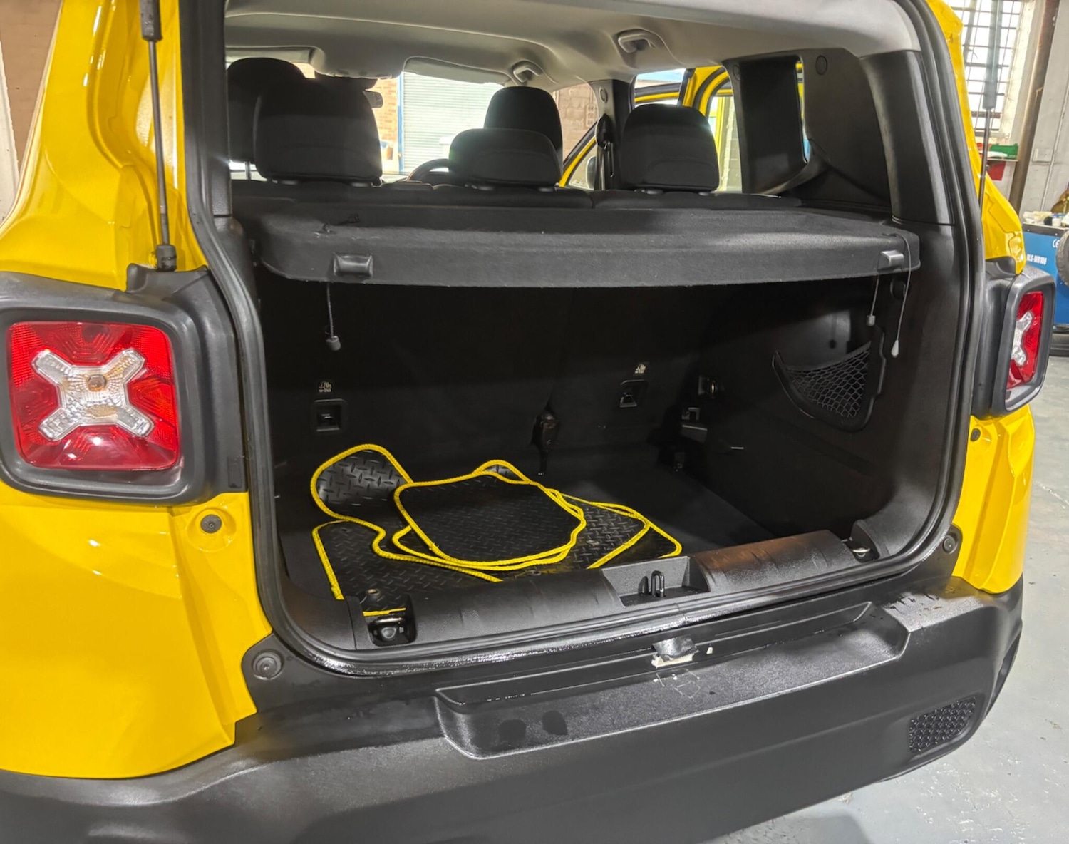 Vehicle 21
