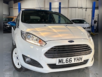 2016 (66) - 1.0T EcoBoost Zetec White Edition Euro 6 (s/s) 5dr