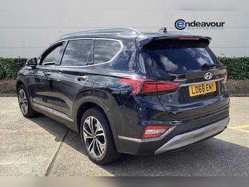 Used Hyundai Santa Fe 2018 for sale - 78656596: Photo