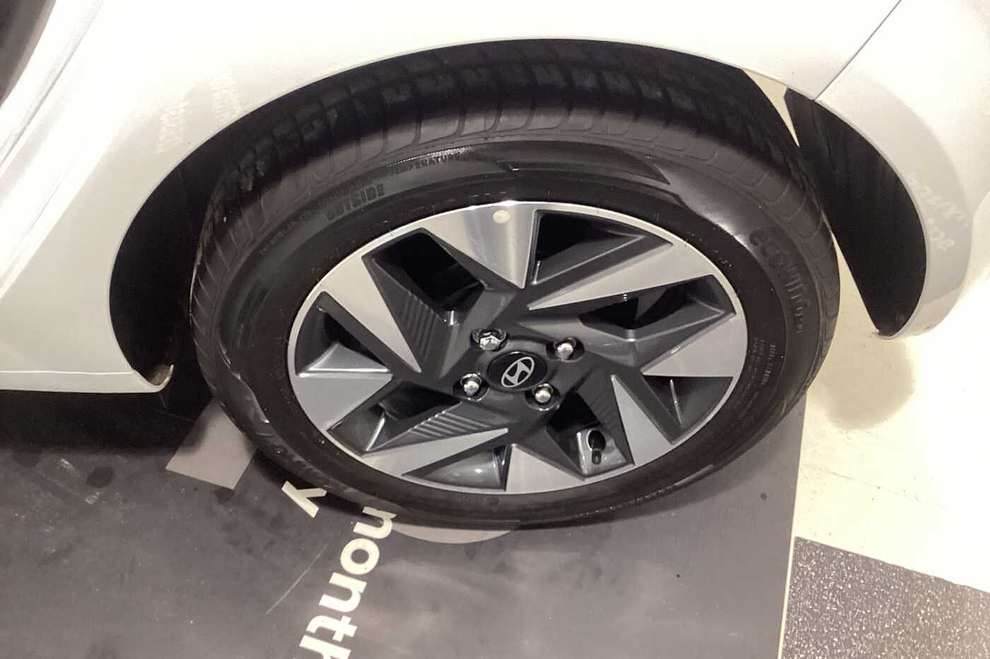 Used Hyundai i10 2023 for sale - 78108549: Photo 14