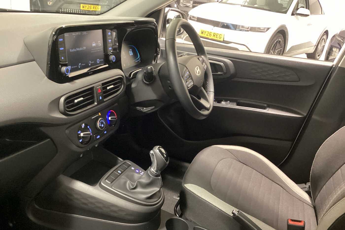 Used Hyundai i10 2023 for sale - 78108549: Photo 2