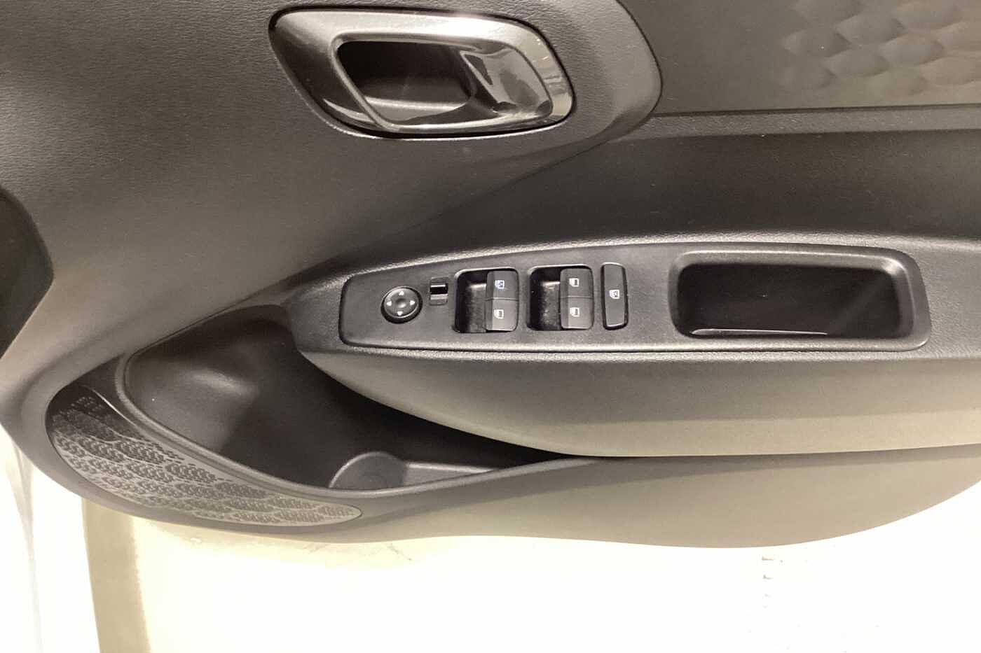 Used Hyundai i10 2023 for sale - 78108549: Photo 28