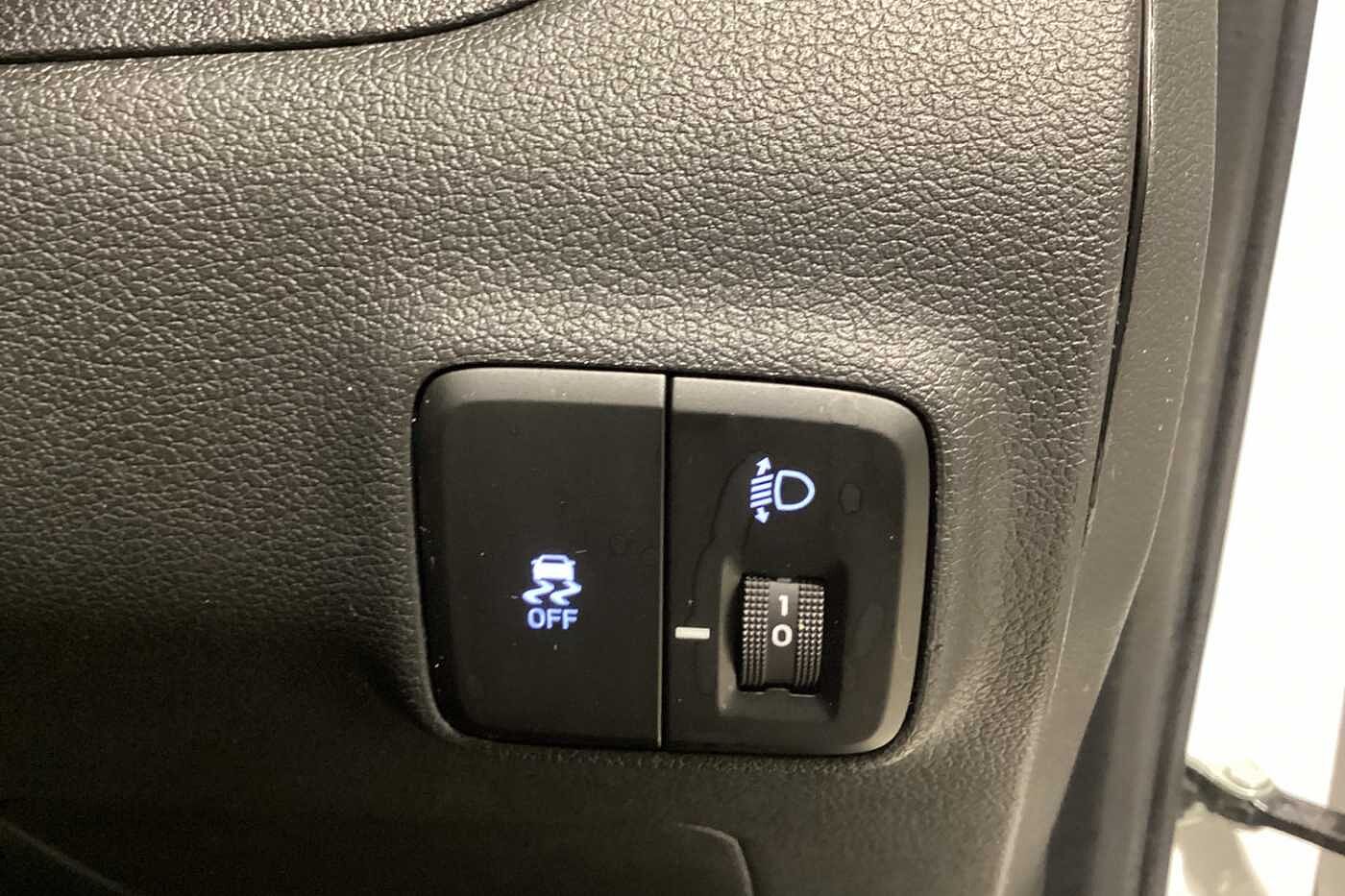 Used Hyundai i10 2023 for sale - 78108549: Photo 30