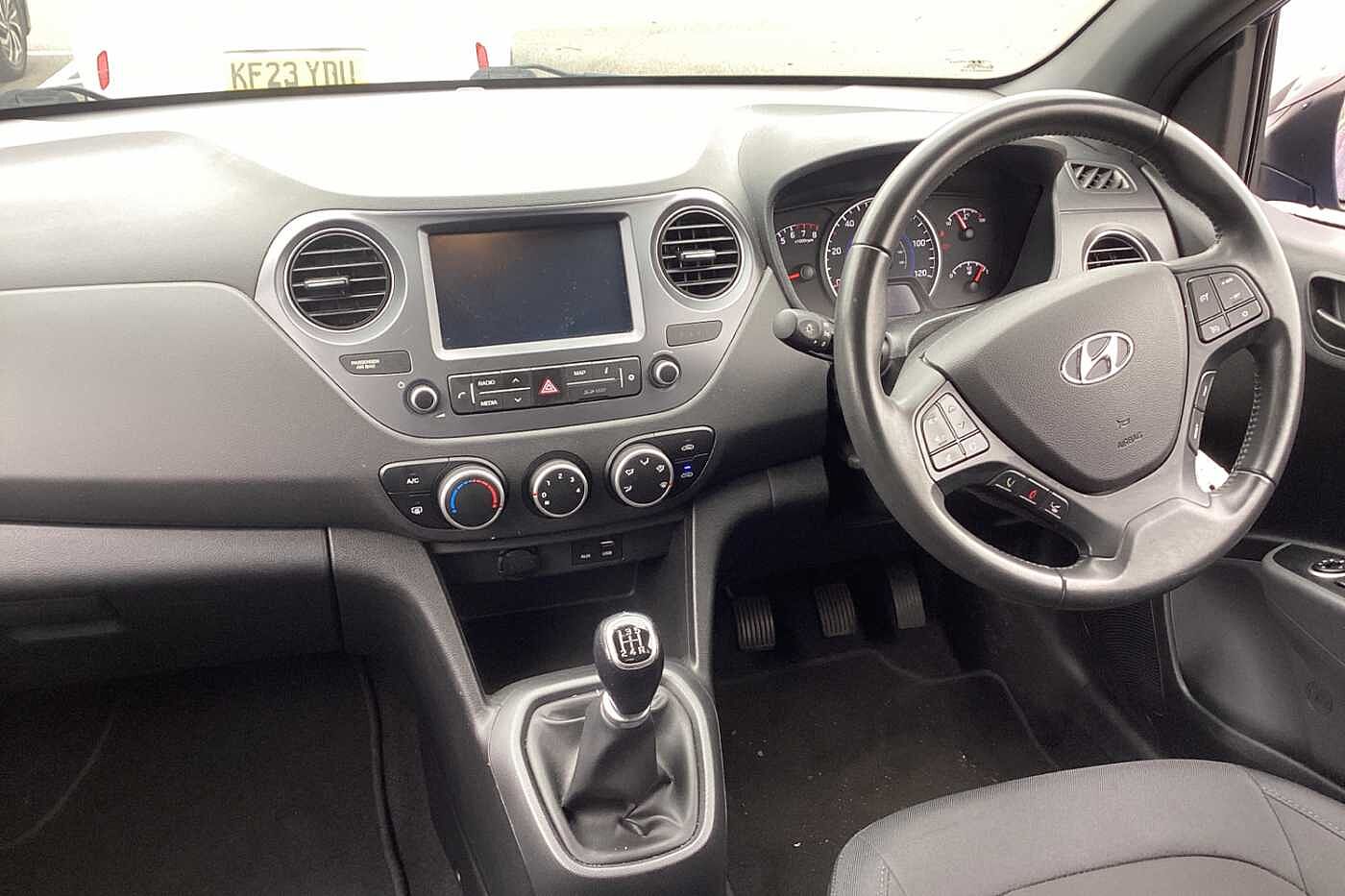 Used Hyundai i10 2018 for sale - 78108550: Photo 12
