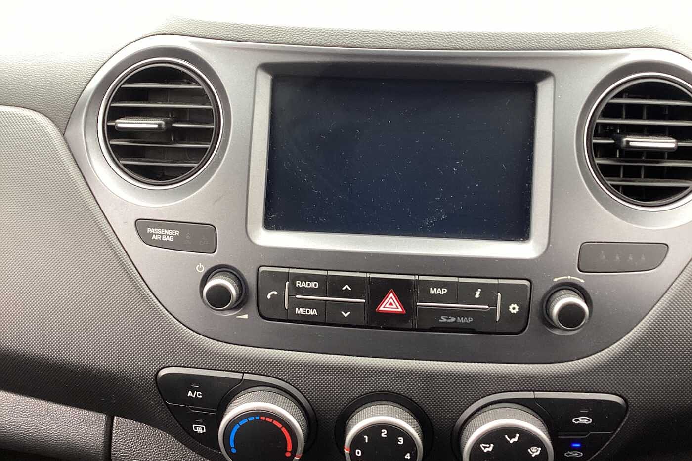 Used Hyundai i10 2018 for sale - 78108550: Photo 30