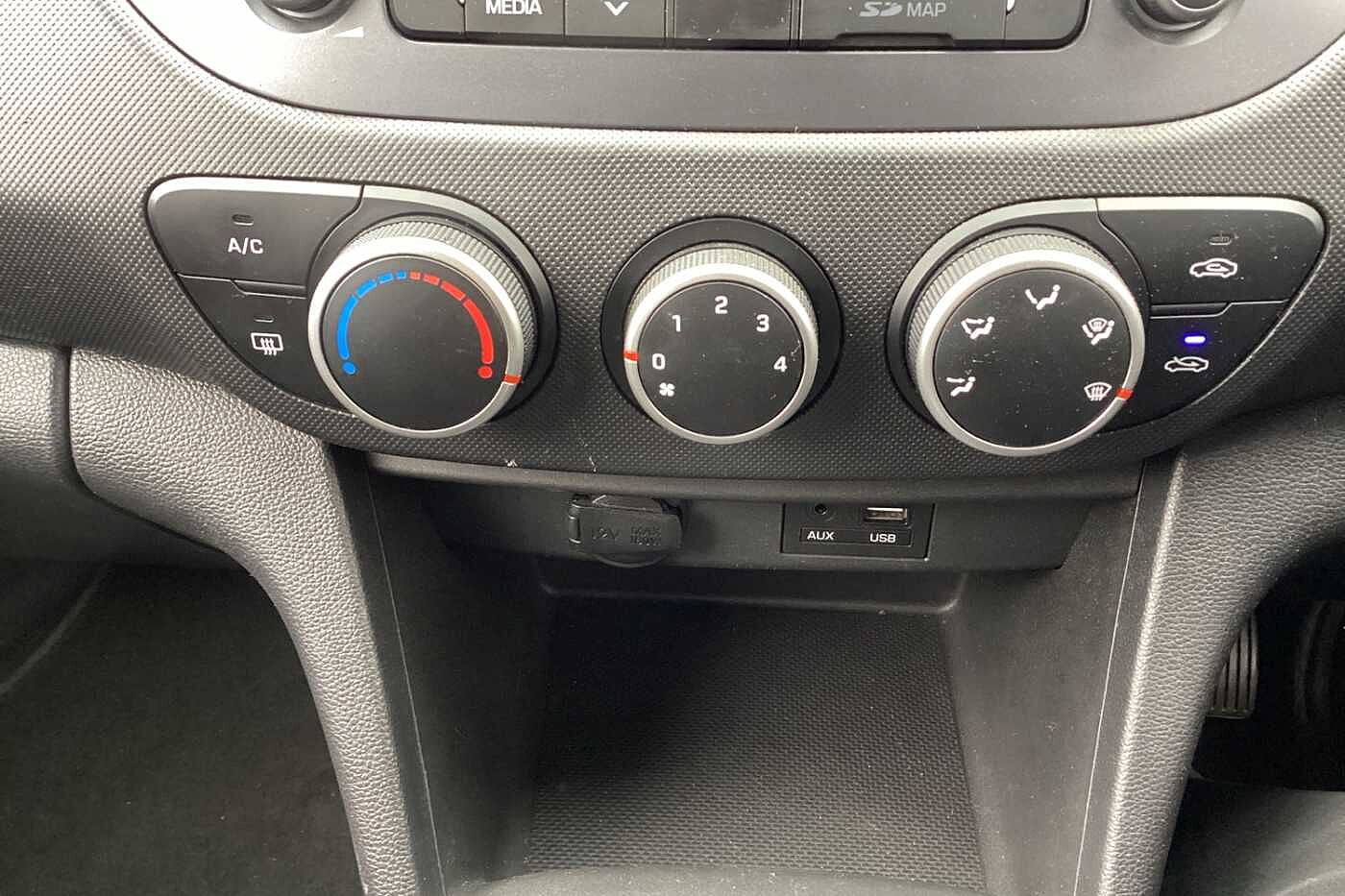 Used Hyundai i10 2018 for sale - 78108550: Photo 31