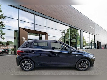 Used Hyundai i20 2023 for sale - 79611641: Photo