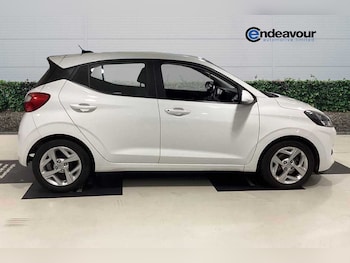 Used Hyundai i10 2022 for sale - 78778929: Photo