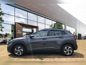 Used Hyundai KONA 2021 for sale - 79611637: Photo