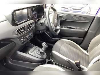 Used Hyundai i10 2023 for sale - 78537984: Photo