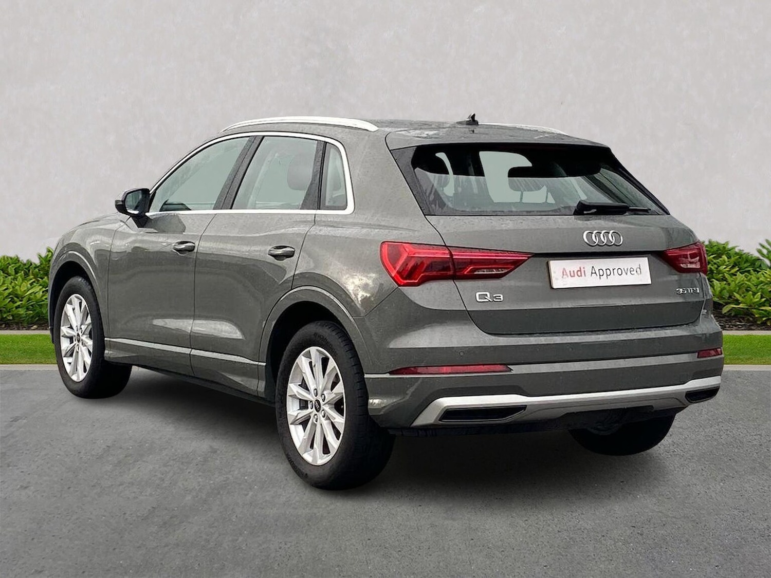Used Audi Q3 2023 for sale - 76144191: Photo 2