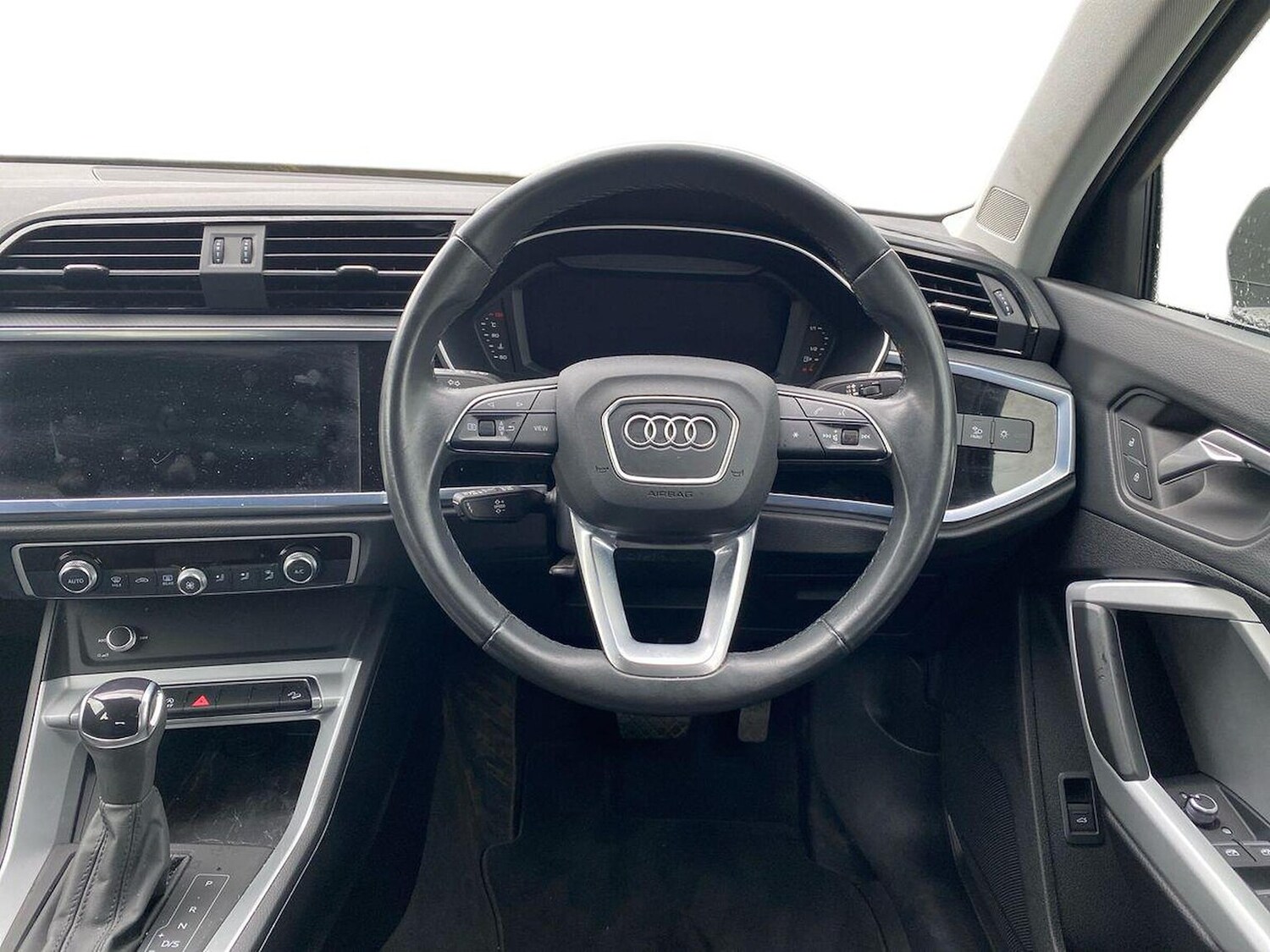 Used Audi Q3 2023 for sale - 76144191: Photo 9