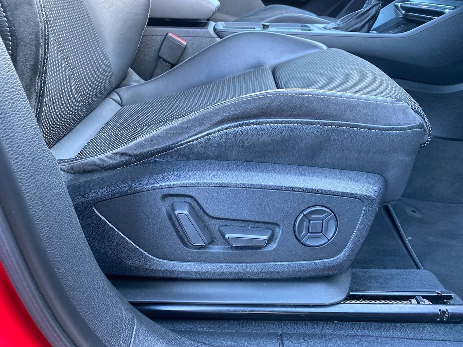 Used Audi Q3 2019 for sale - 78192768: Photo 32