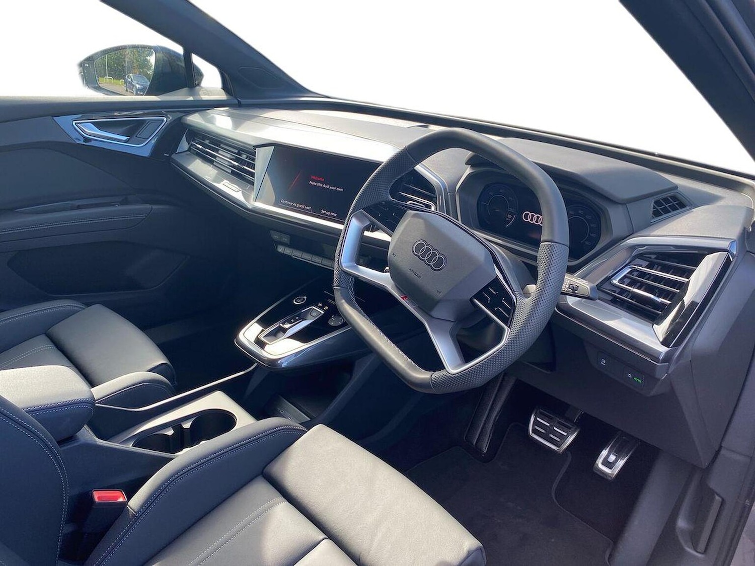 Used Audi Q4 e-tron 2025 for sale - 76450521: Photo 15