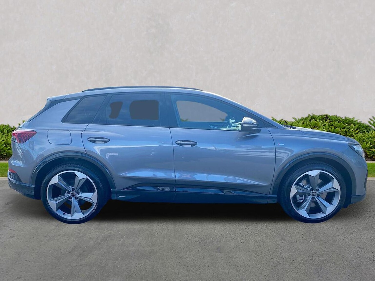 Used Audi Q4 e-tron 2025 for sale - 76450521: Photo 3