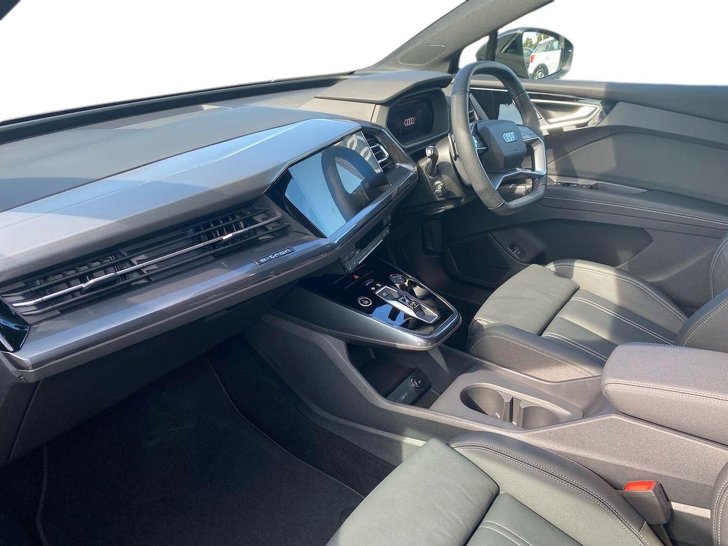 Used Audi Q4 e-tron 2025 for sale - 76450521: Photo 7