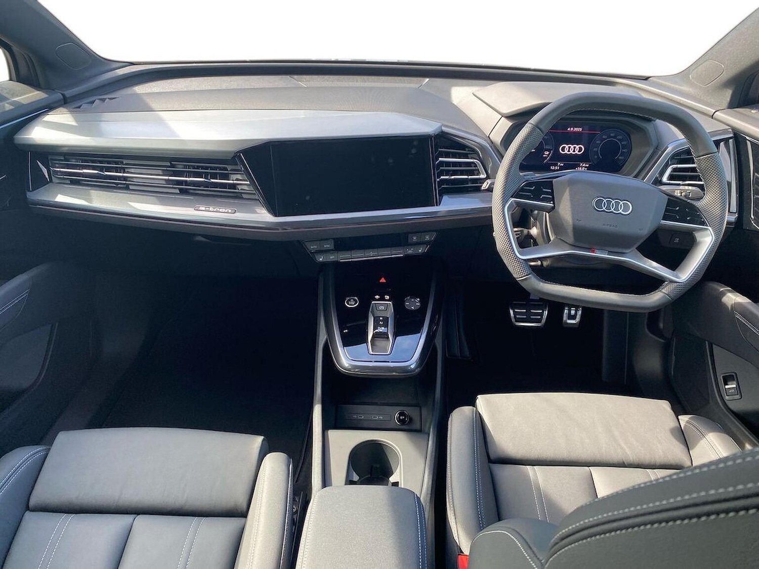 Used Audi Q4 e-tron 2025 for sale - 76450521: Photo 8