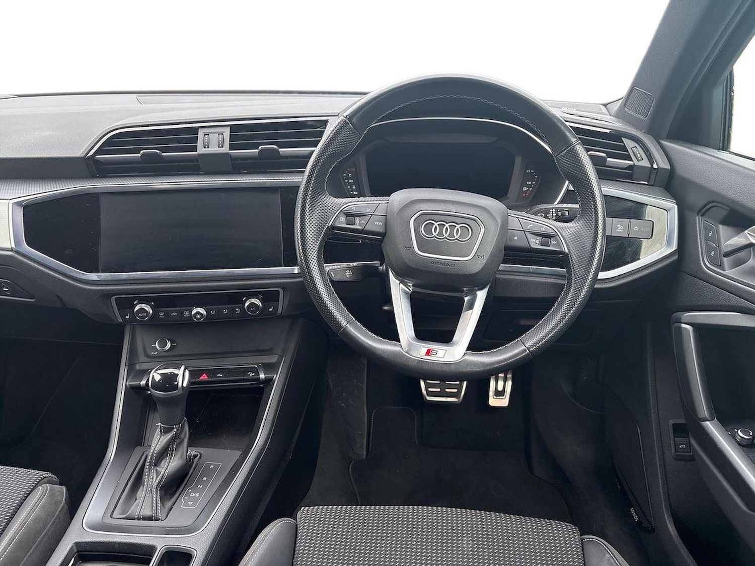 Used Audi Q3 2022 for sale - 77603691: Photo 9
