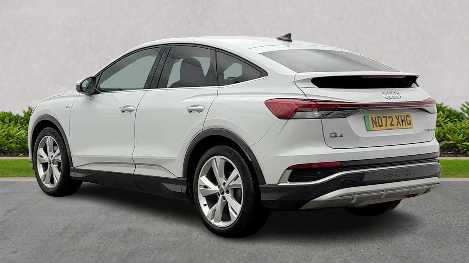 Used Audi Q4 e-tron 2023 for sale - 78192905: Photo 2