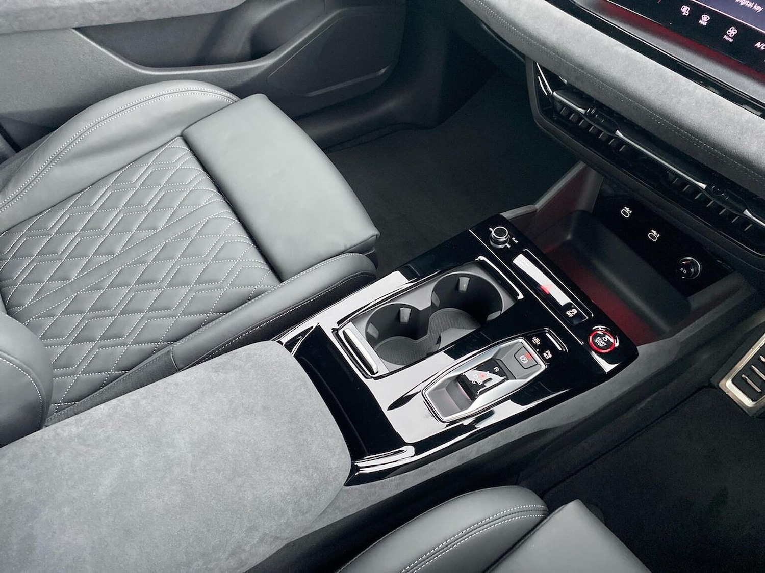 Used Audi Q6 e-tron 2025 for sale - 77077314: Photo 13