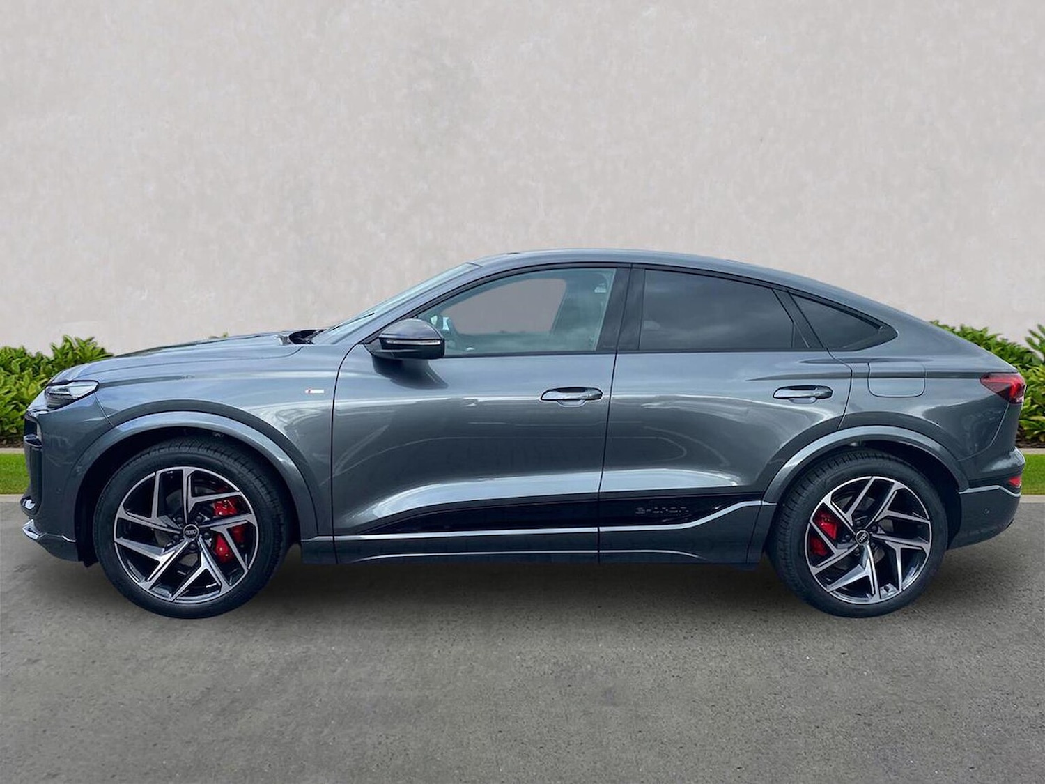 Used Audi Q6 e-tron 2025 for sale - 76525821: Photo 19