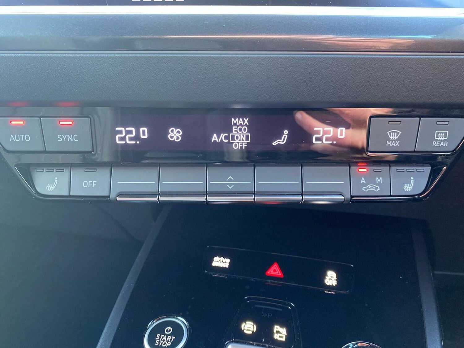 Used Audi Q4 e-tron 2025 for sale - 76477291: Photo 12