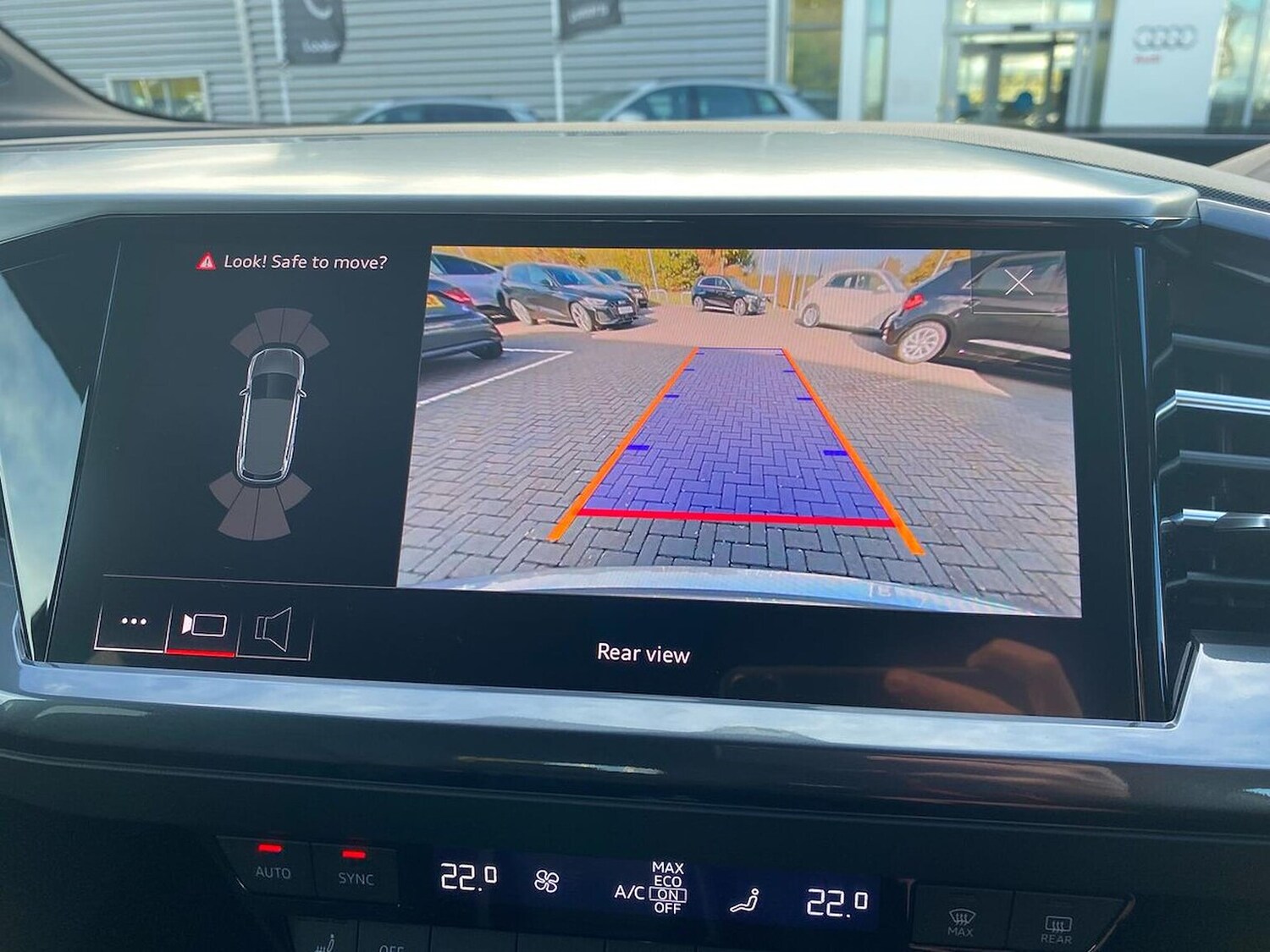 Used Audi Q4 e-tron 2025 for sale - 76477291: Photo 23