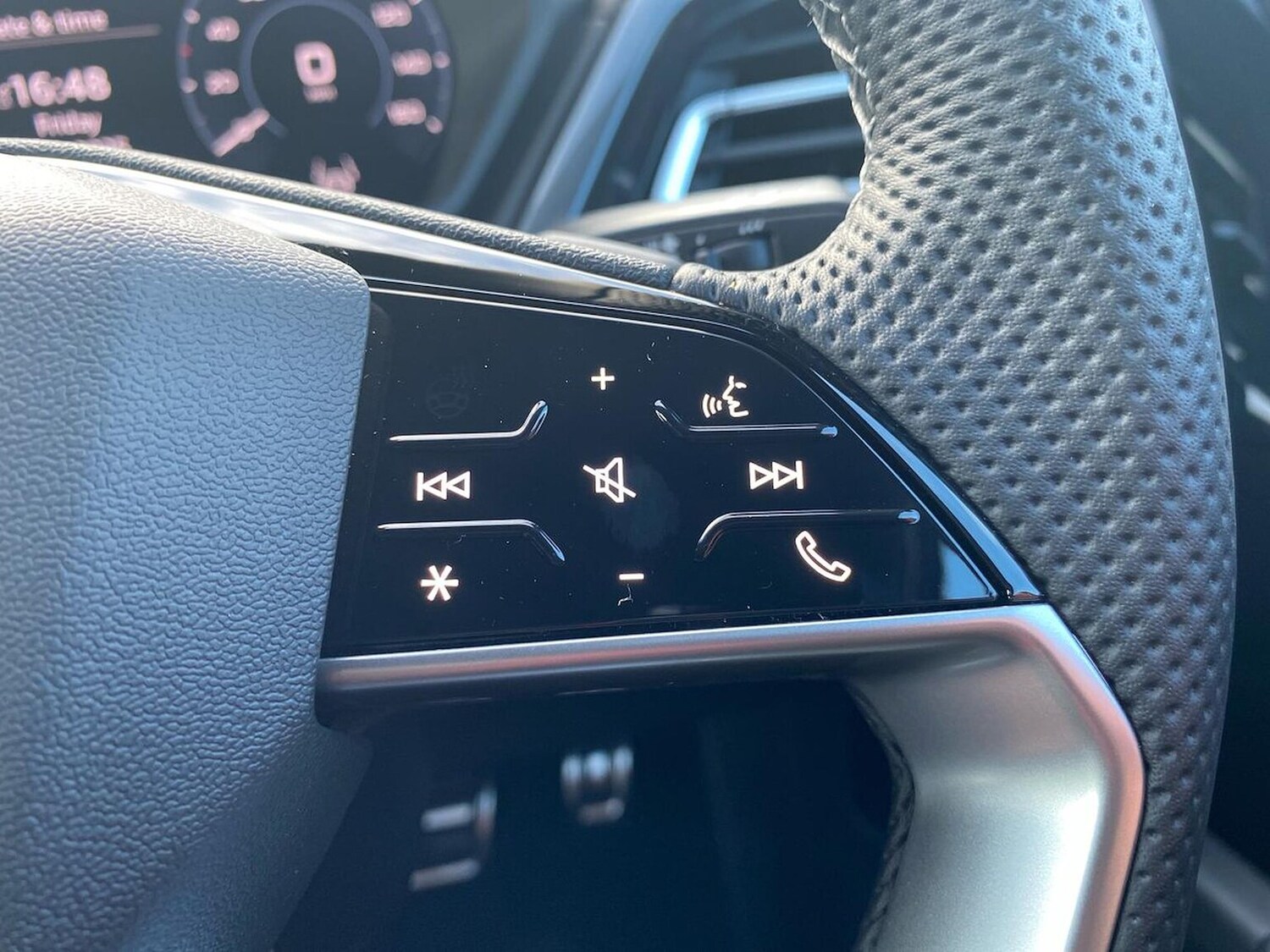 Used Audi Q4 e-tron 2025 for sale - 76477291: Photo 26