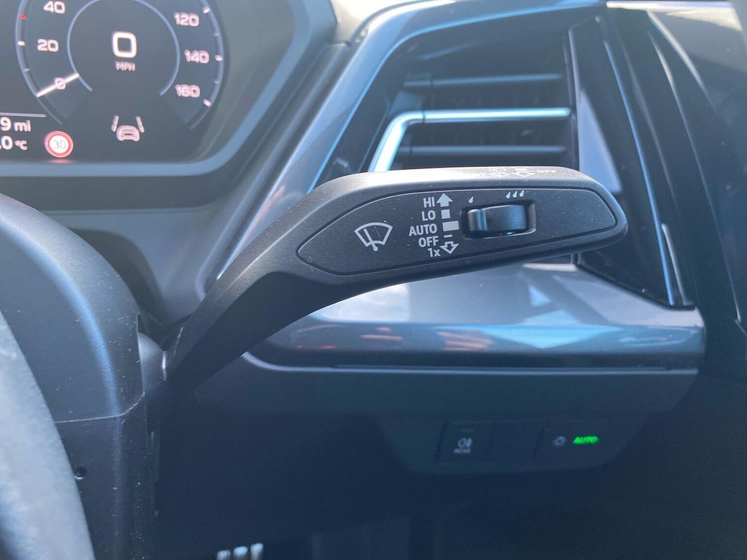 Used Audi Q4 e-tron 2025 for sale - 76477291: Photo 28