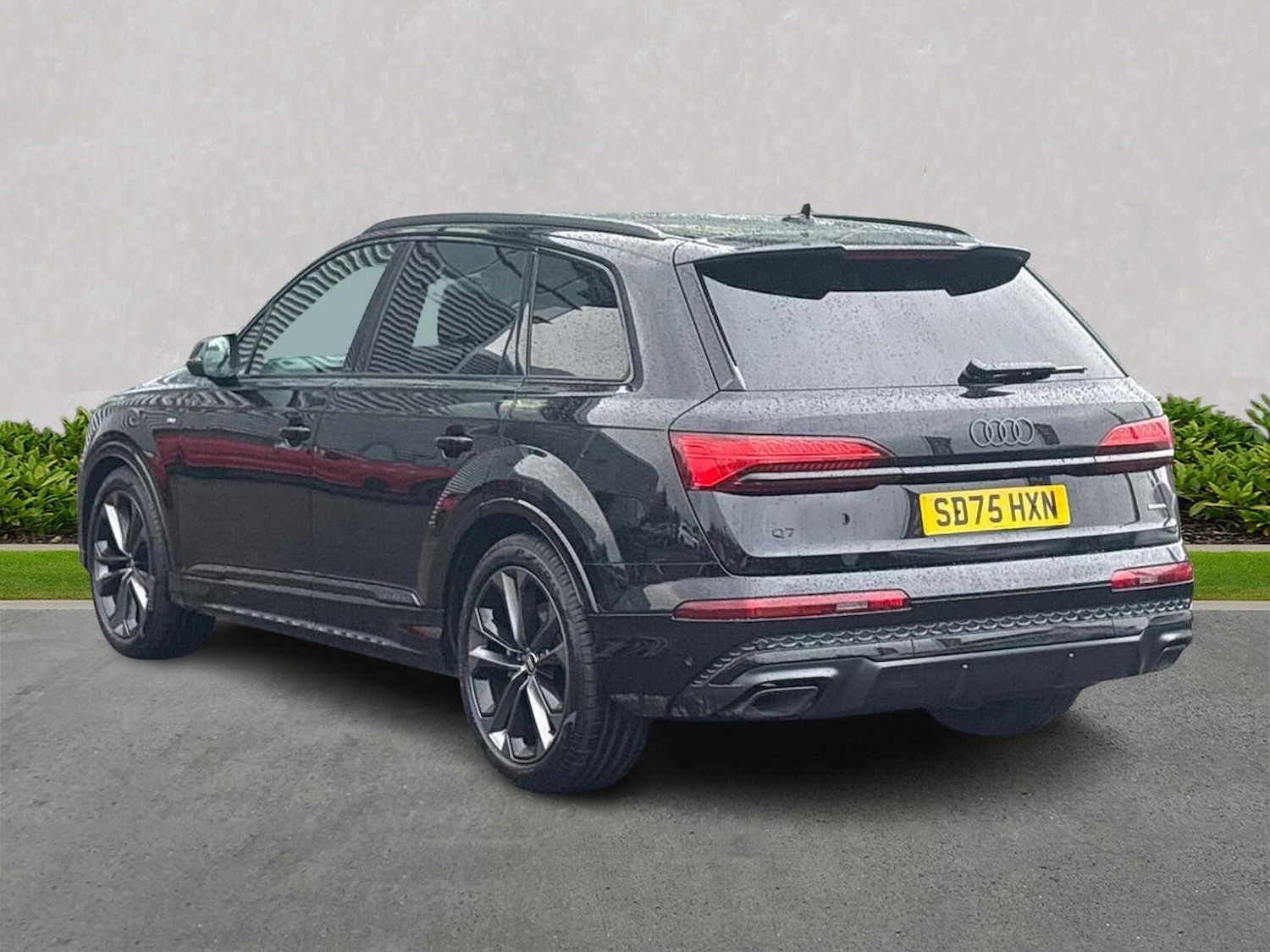 Used Audi Q7 2025 for sale - 77488903: Photo 2