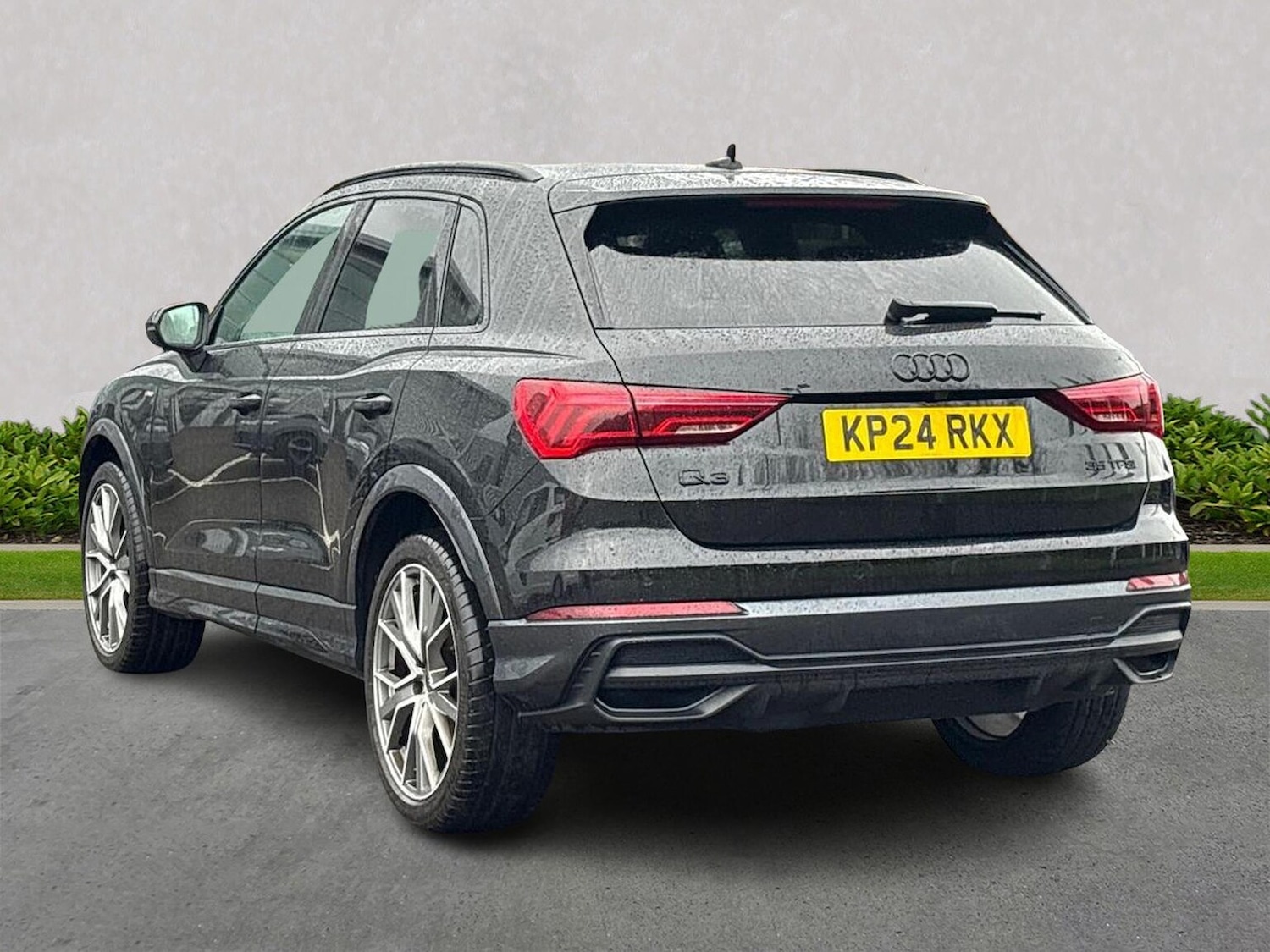 Used Audi Q3 2024 for sale - 76719386: Photo 2