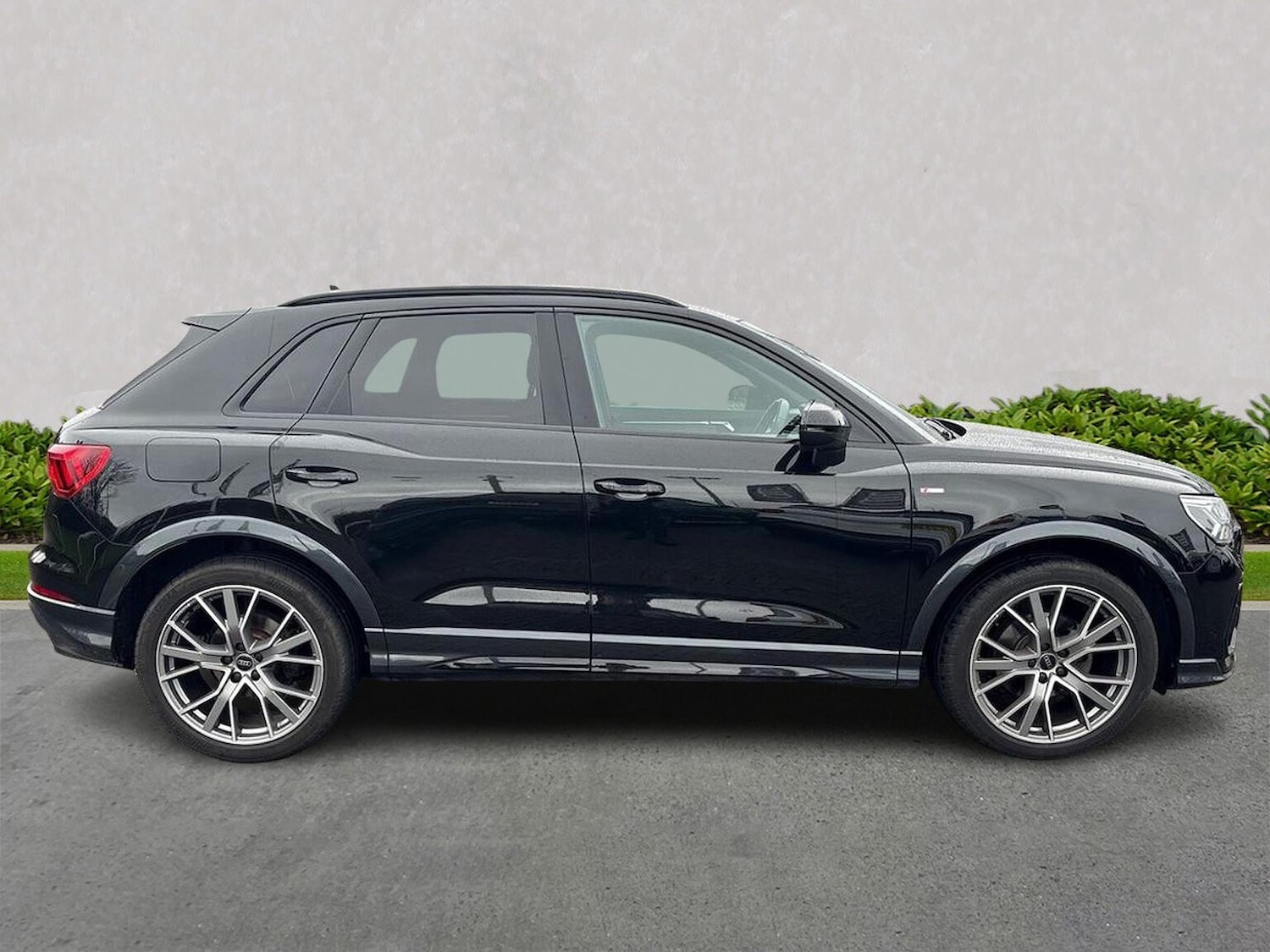 Used Audi Q3 2024 for sale - 76719386: Photo 3