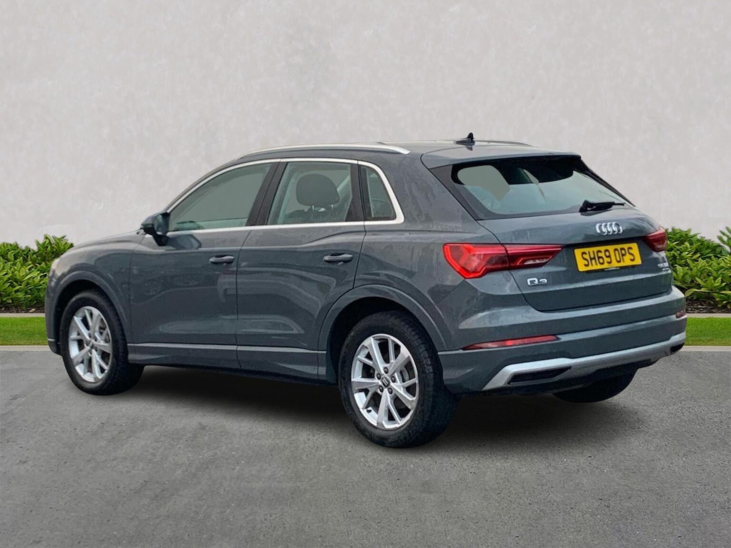 Used Audi Q3 2019 for sale - 76893253: Photo 2