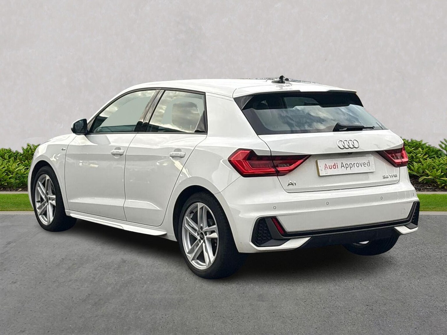 Used Audi A1 2023 for sale - 76134164: Photo 2