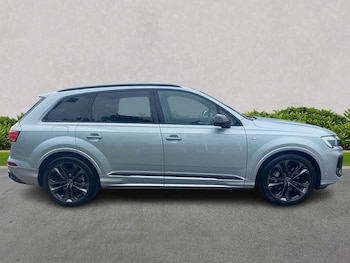 Used Audi Q7 2025 for sale - 75475797: Photo