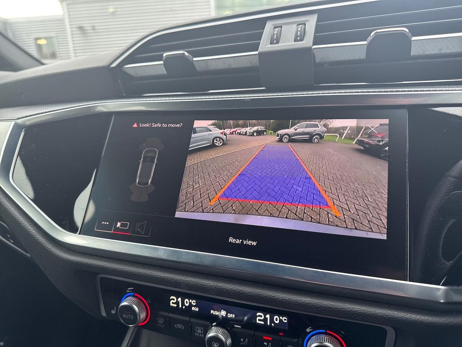 Used Audi Q3 2023 for sale - 76450524: Photo 24