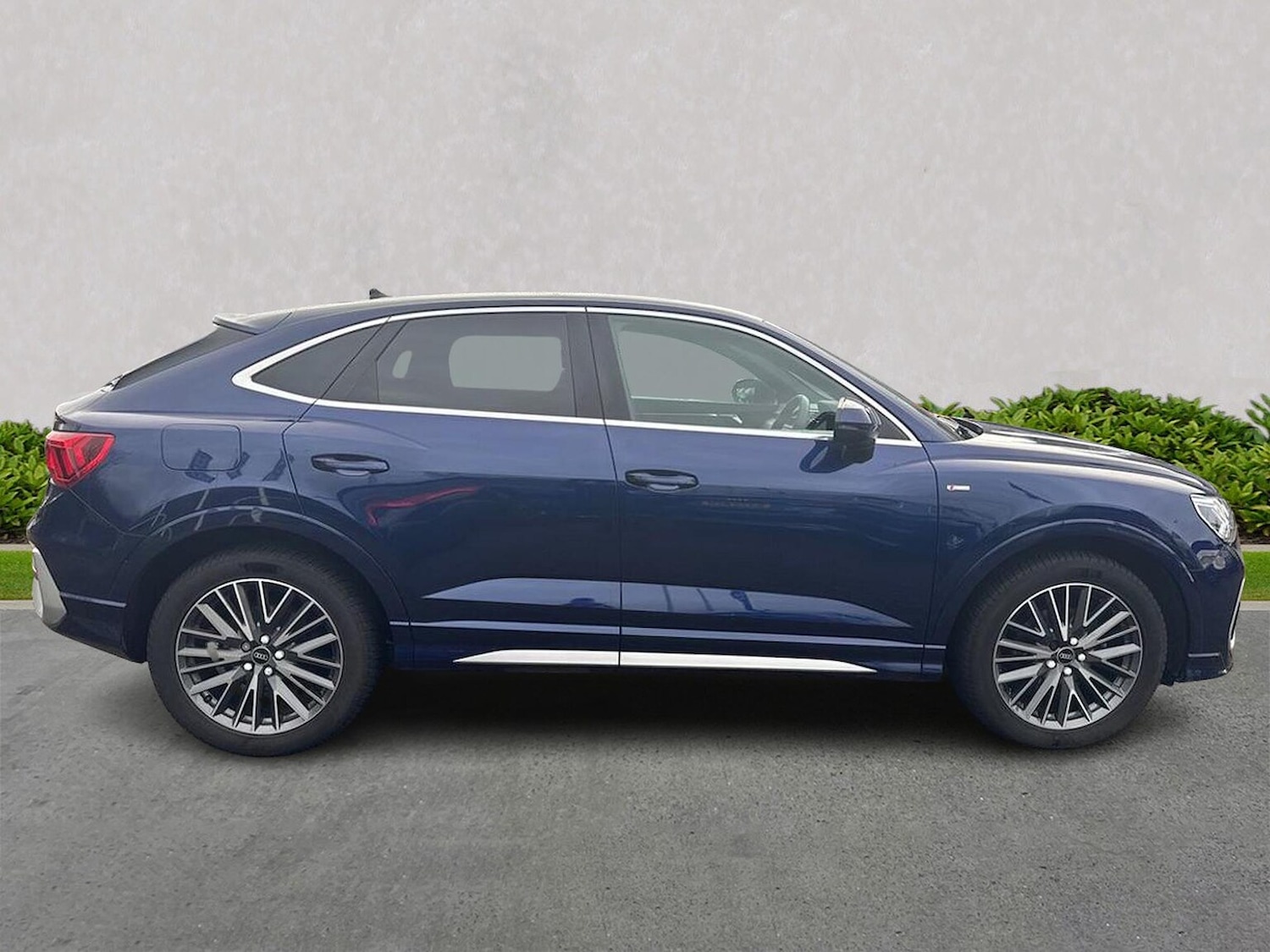 Used Audi Q3 2023 for sale - 76450524: Photo 4