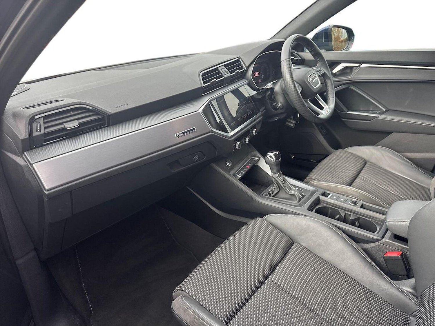 Used Audi Q3 2023 for sale - 76450524: Photo 8