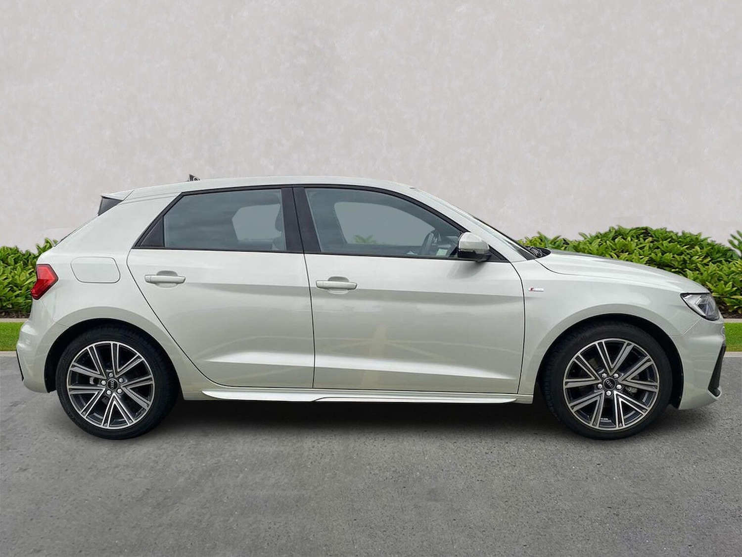 Used Audi A1 2023 for sale - 76319602: Photo 3