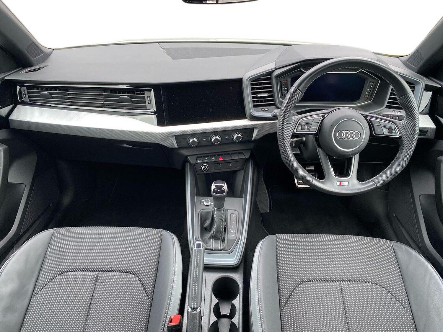 Used Audi A1 2023 for sale - 76319602: Photo 8