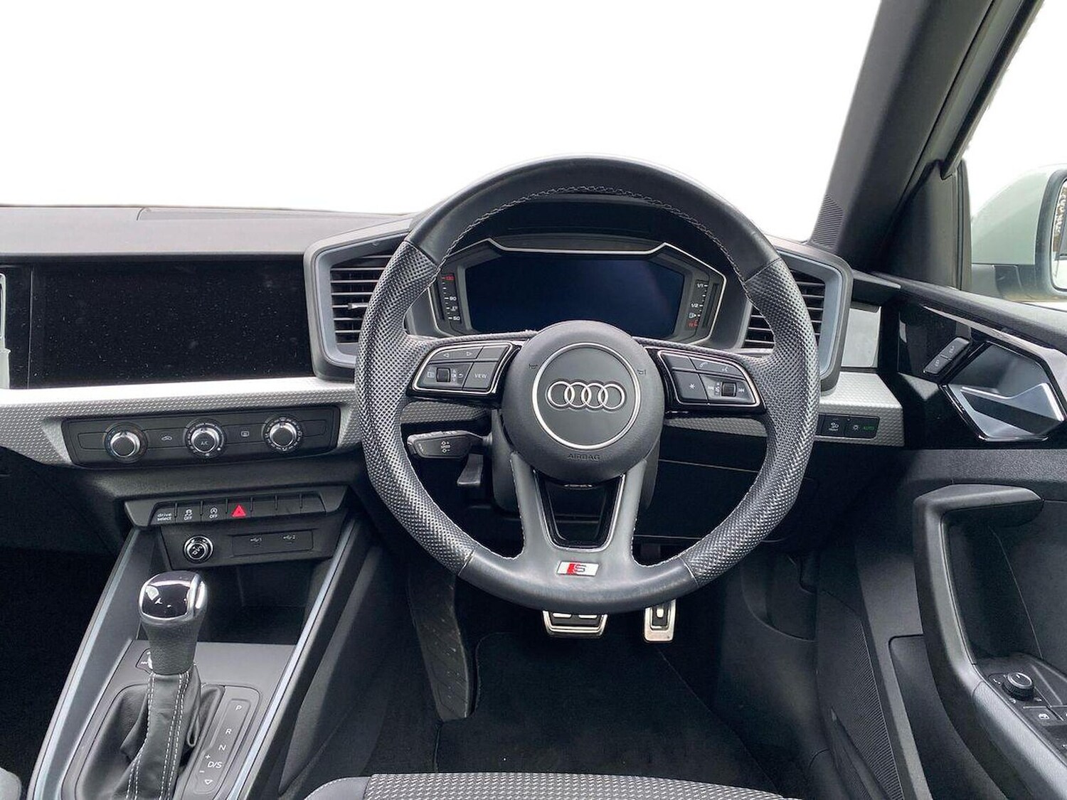 Used Audi A1 2023 for sale - 76319602: Photo 9