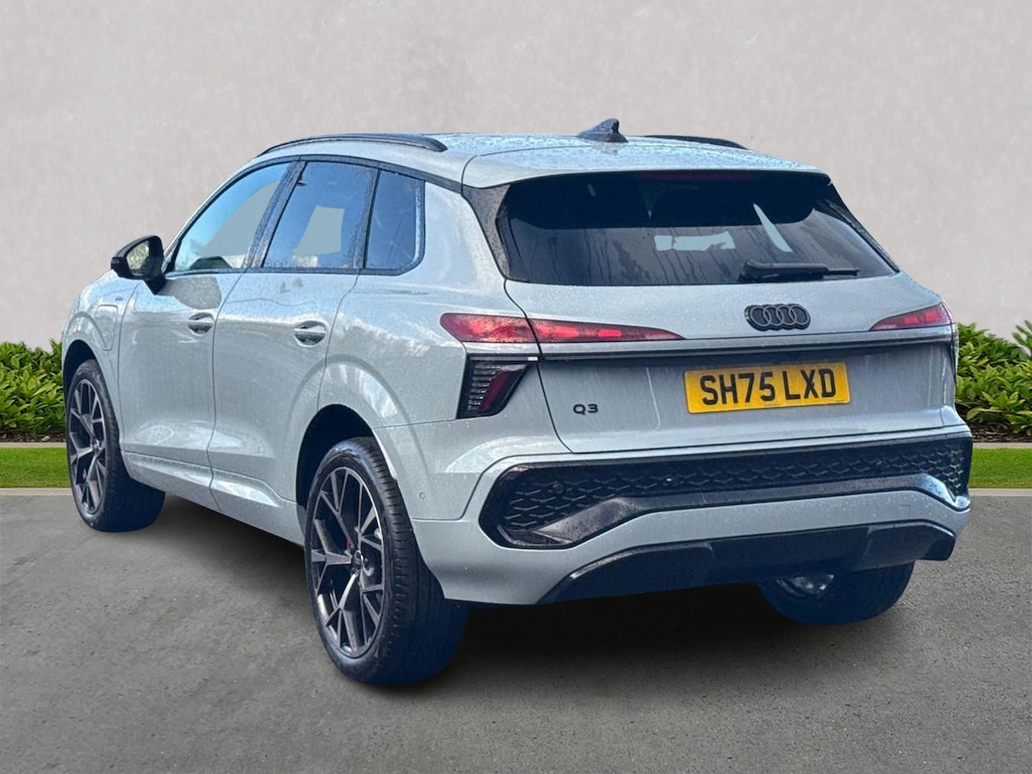 Used Audi Q3 2025 for sale - 77488908: Photo 2