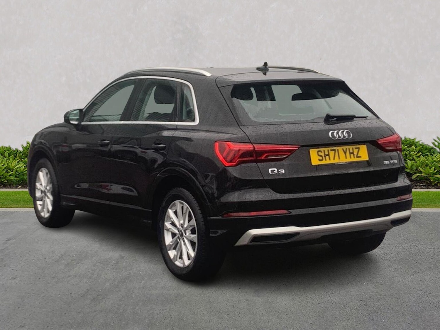 Used Audi Q3 2021 for sale - 76149619: Photo 2